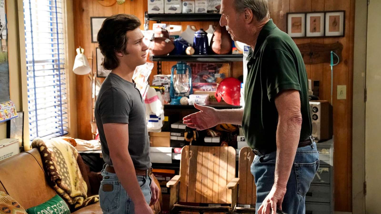 Young Sheldon : Babies, Lies and a Resplendent Cannoli