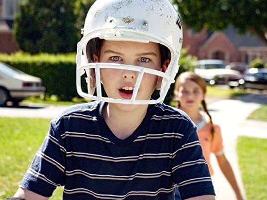 Young Sheldon : Training Wheels and an Unleashed Chicken